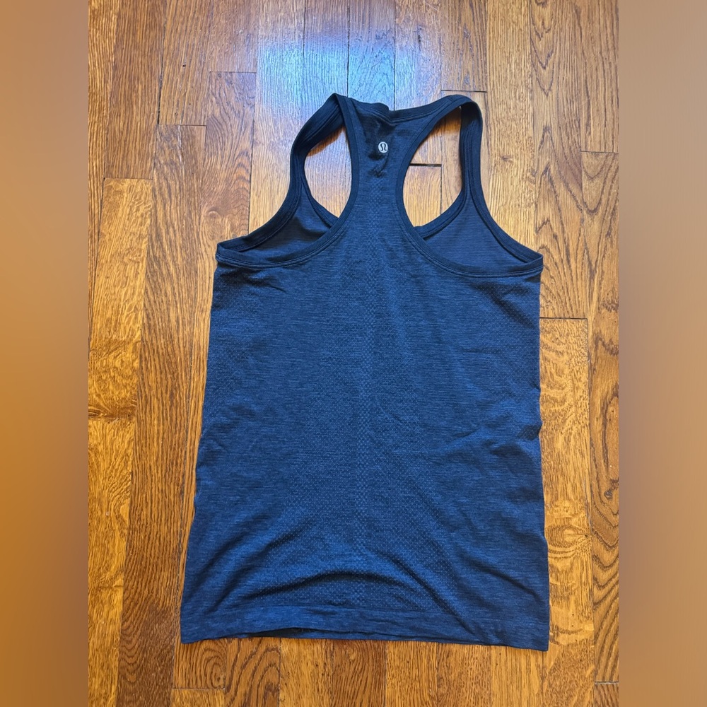 Lululemon swiftly tank- Navy- Size 6